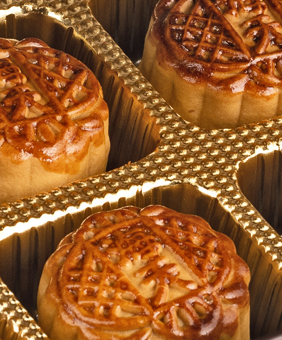 Hoi-Tin-Restaurant-Mooncakes-close